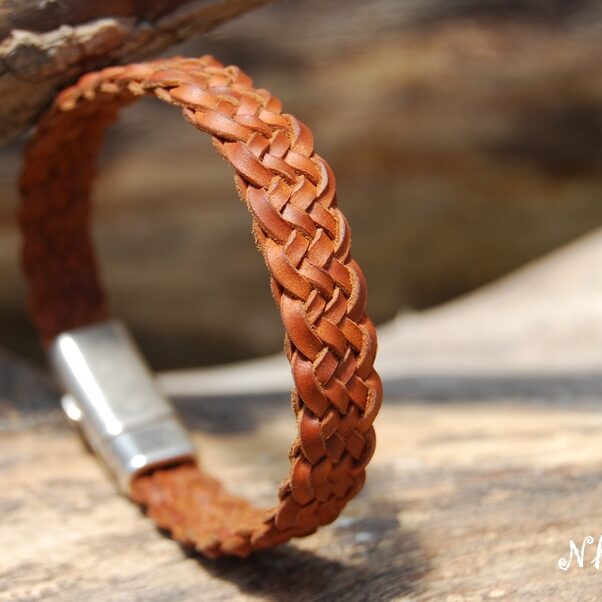 Bracelet plat à 8 lanières