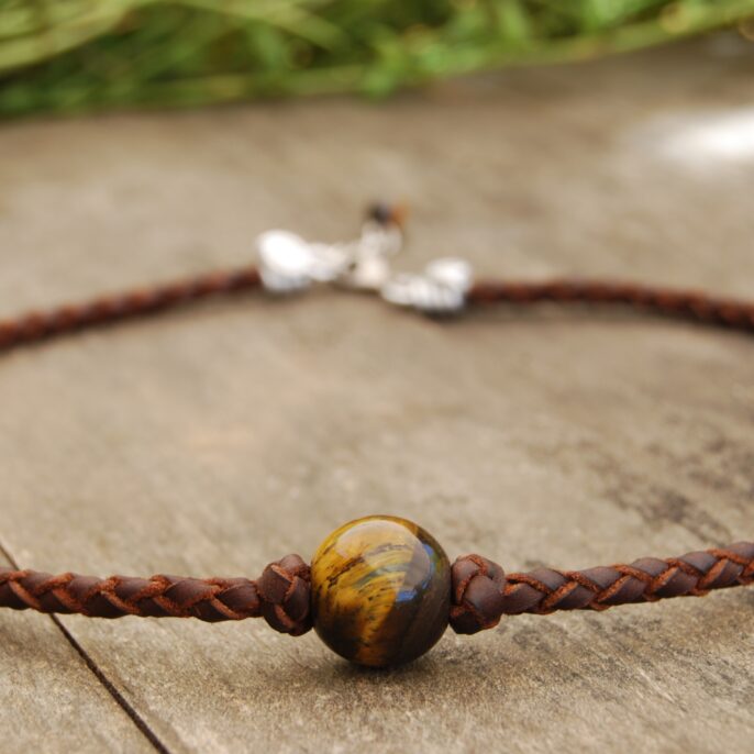 Collier avec oeil de tigre